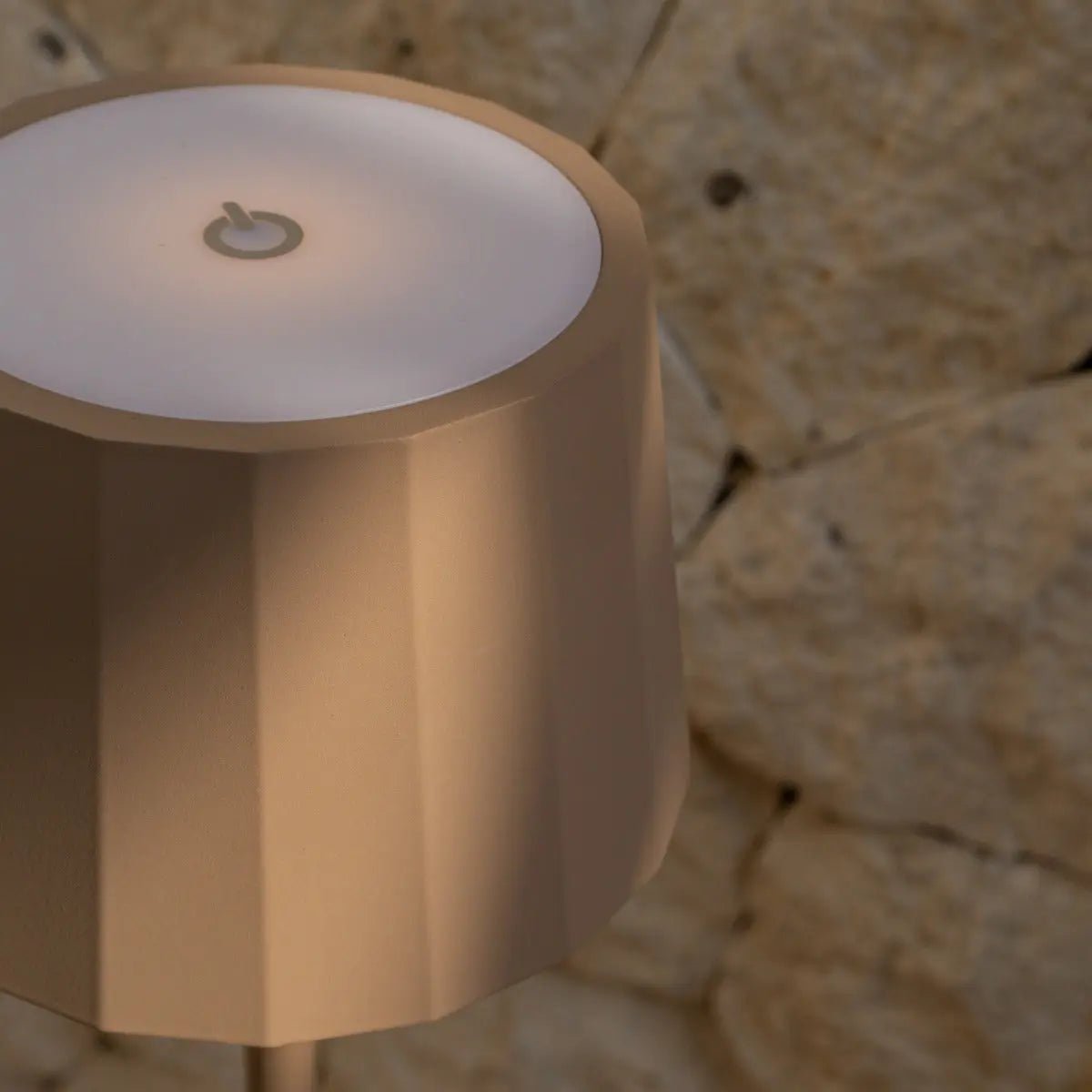 William Koala Brown Rechargeable Iron Table Lamp – Dimmable, USB-C Charging, 120-Hour Battery Life - Tavellio