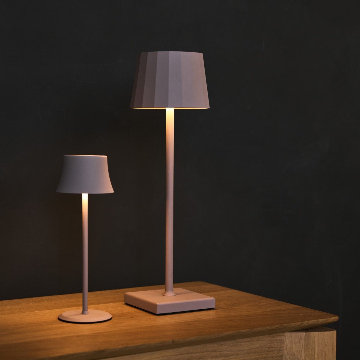Wouter Koala Brown Rechargeable Table Lamp – Wireless Charging, Dimmable, 120-Hour Battery Life