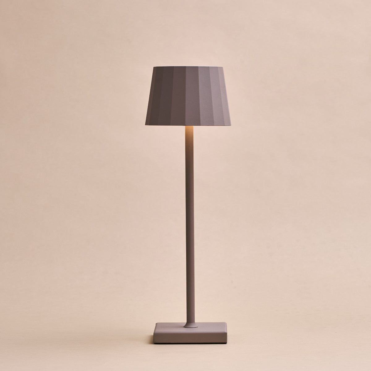 Wouter Koala Brown Rechargeable Table Lamp – Wireless Charging, Dimmable, 120-Hour Battery Life