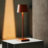 Wouter Orange Blossom Rechargeable Table Lamp – Wireless Charging, Dimmable, 120-Hour Battery Life Tavellio