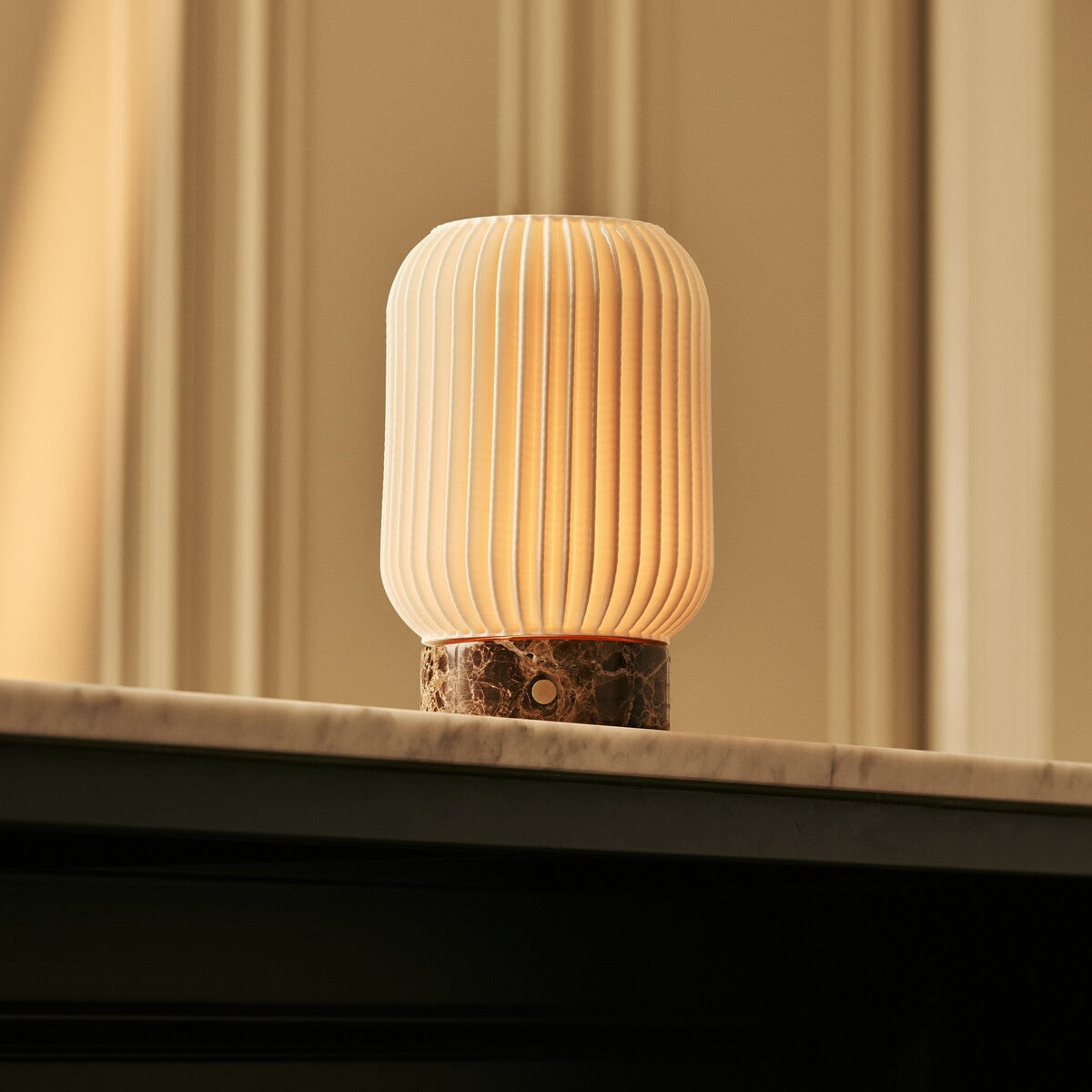 Alba Dark Brown – Emperador Dark Marble Rechargeable Table Lamp | Cordless, 3 Light Modes & Dimming Function