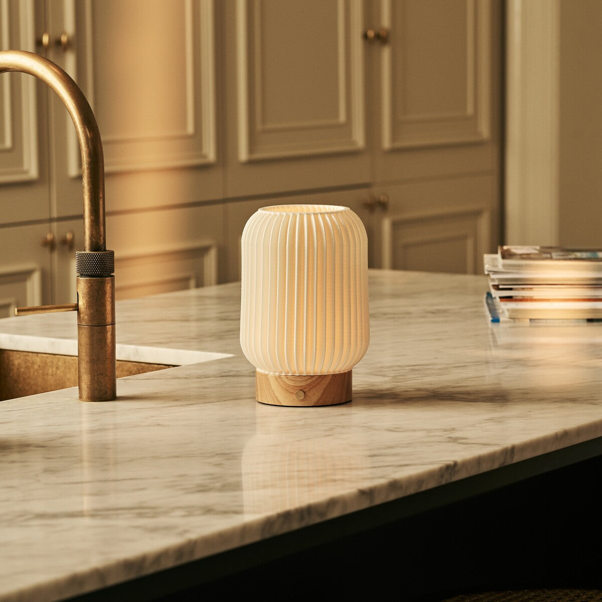 Alba Light Brown Wooden Rechargeable Table Lamp | Cordless, 3 Light Modes & Dimming Function