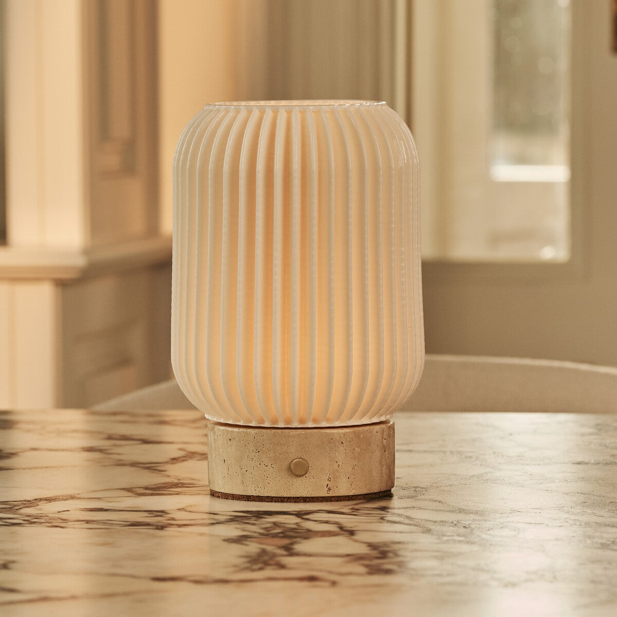 Alba Beige – Travertino Classico Travertine Rechargeable Table Lamp | Cordless, 3 Light Modes & Dimming Function