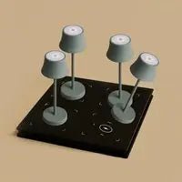 Combi Set Professional – 4 x De Pijp Mini Mouse Grey Rechargeable Table Lamps & 1 x Amstel Wireless Charging Station with Qi-Technology Tavellio